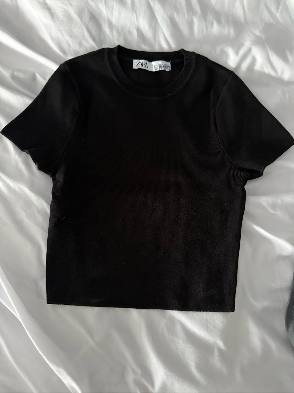 Zara Black Crewneck Ribbed Tee